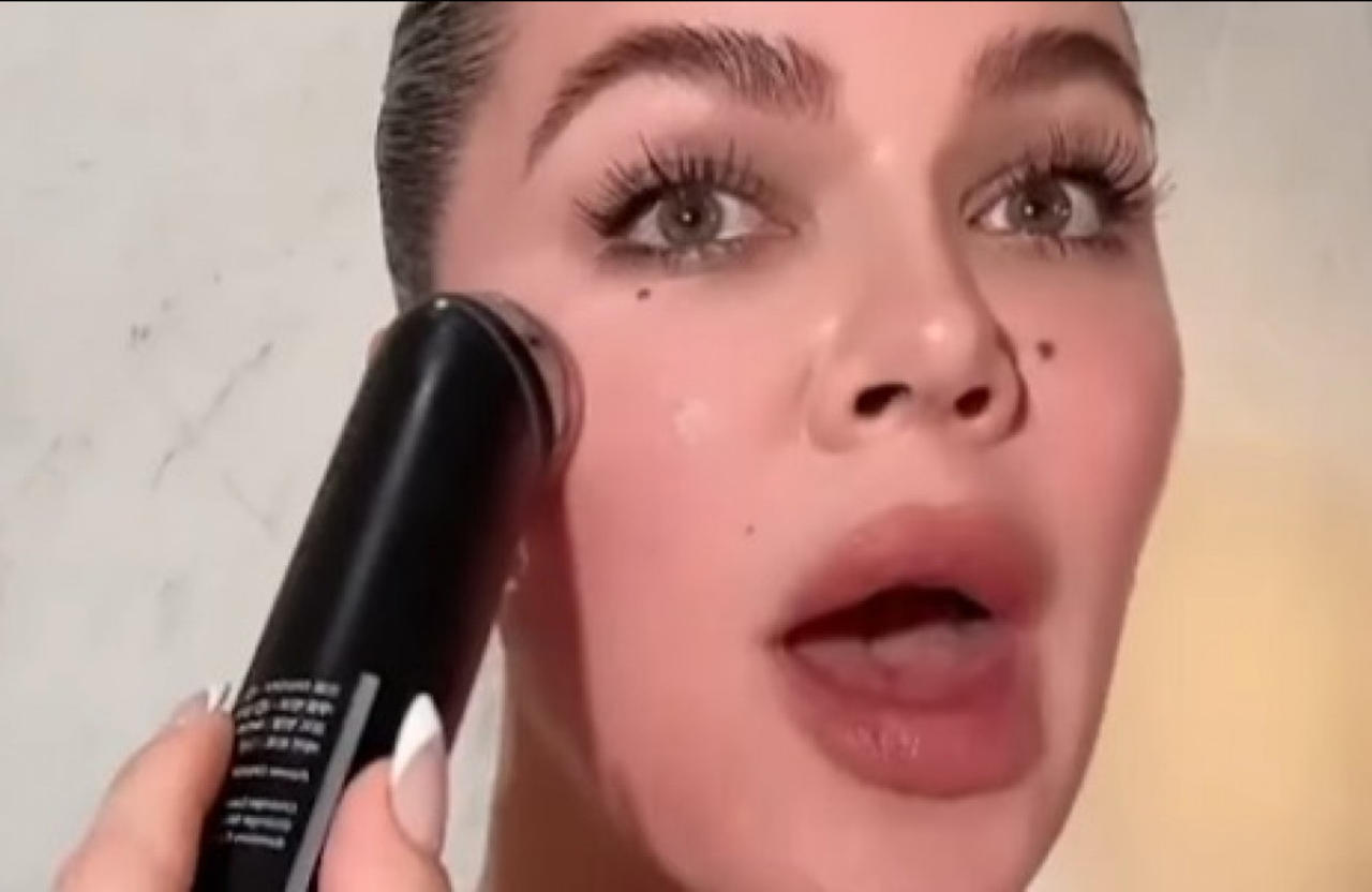 Khloe Kardashian uses a high-tech device for the sake of her skin