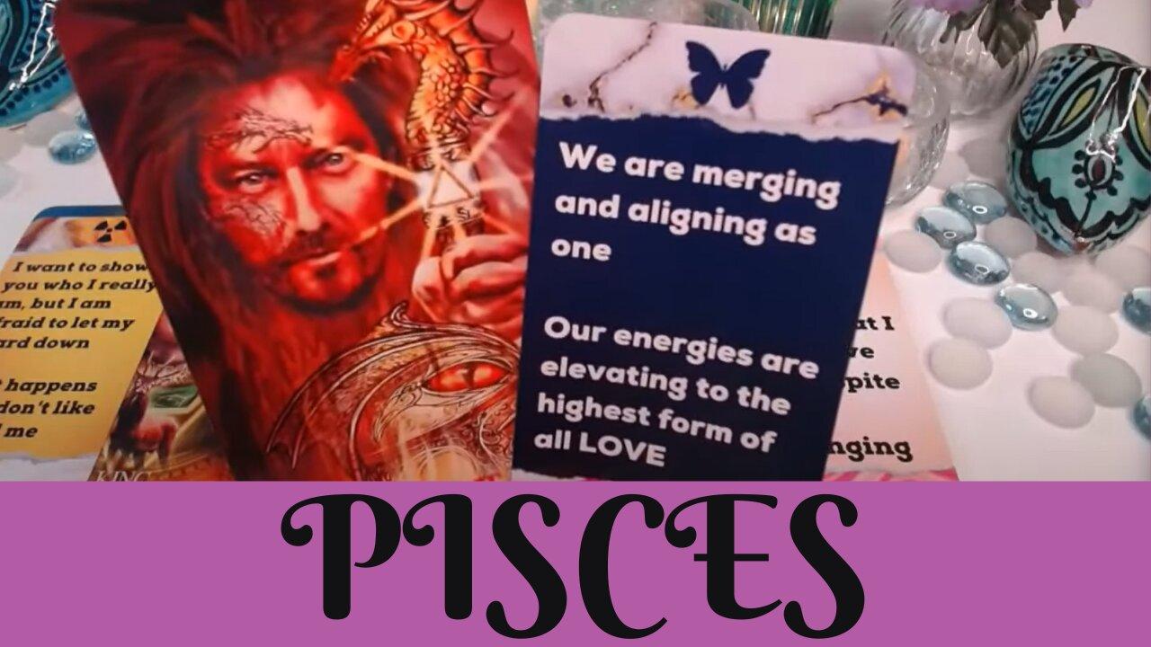 PISCES ♓💖TAKE MY HAND😲THEY'RE A PART OF YOU 😇SOULMATE JOURNEY🤲✨ PISCES LOVE TAROT💝