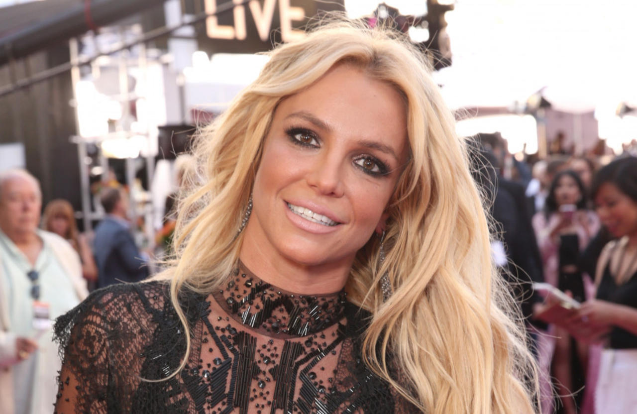 Britney Spears tries to get in touch with her sons 'at least' once a month