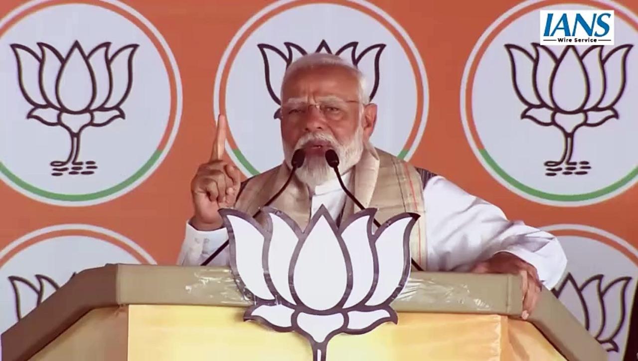 Palamu में भावुक हुए PM Modi बोले, ‘शहजादे को Modi के आंसू अच्