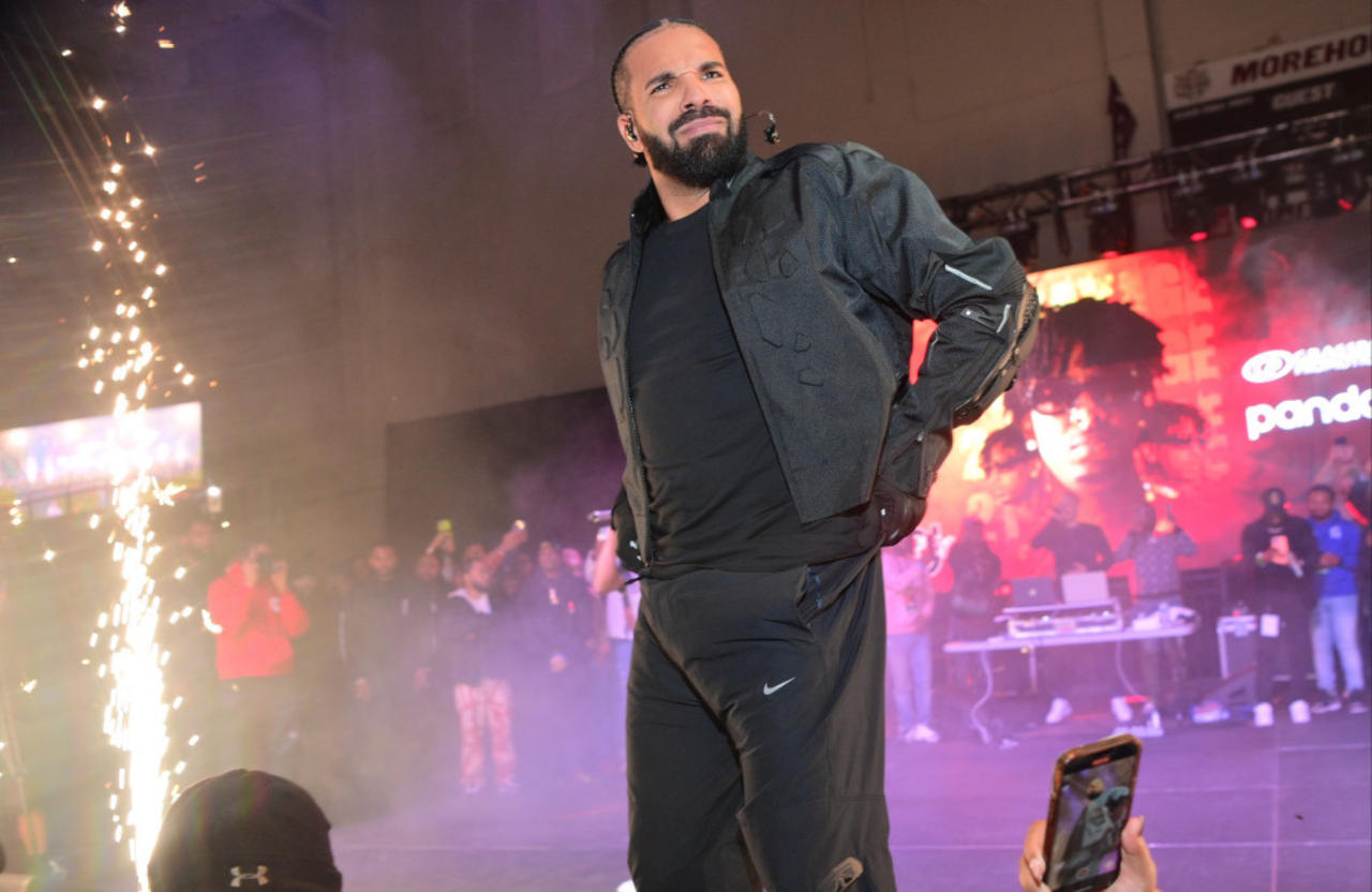 Drake has denied rumours he's slept with underage girls