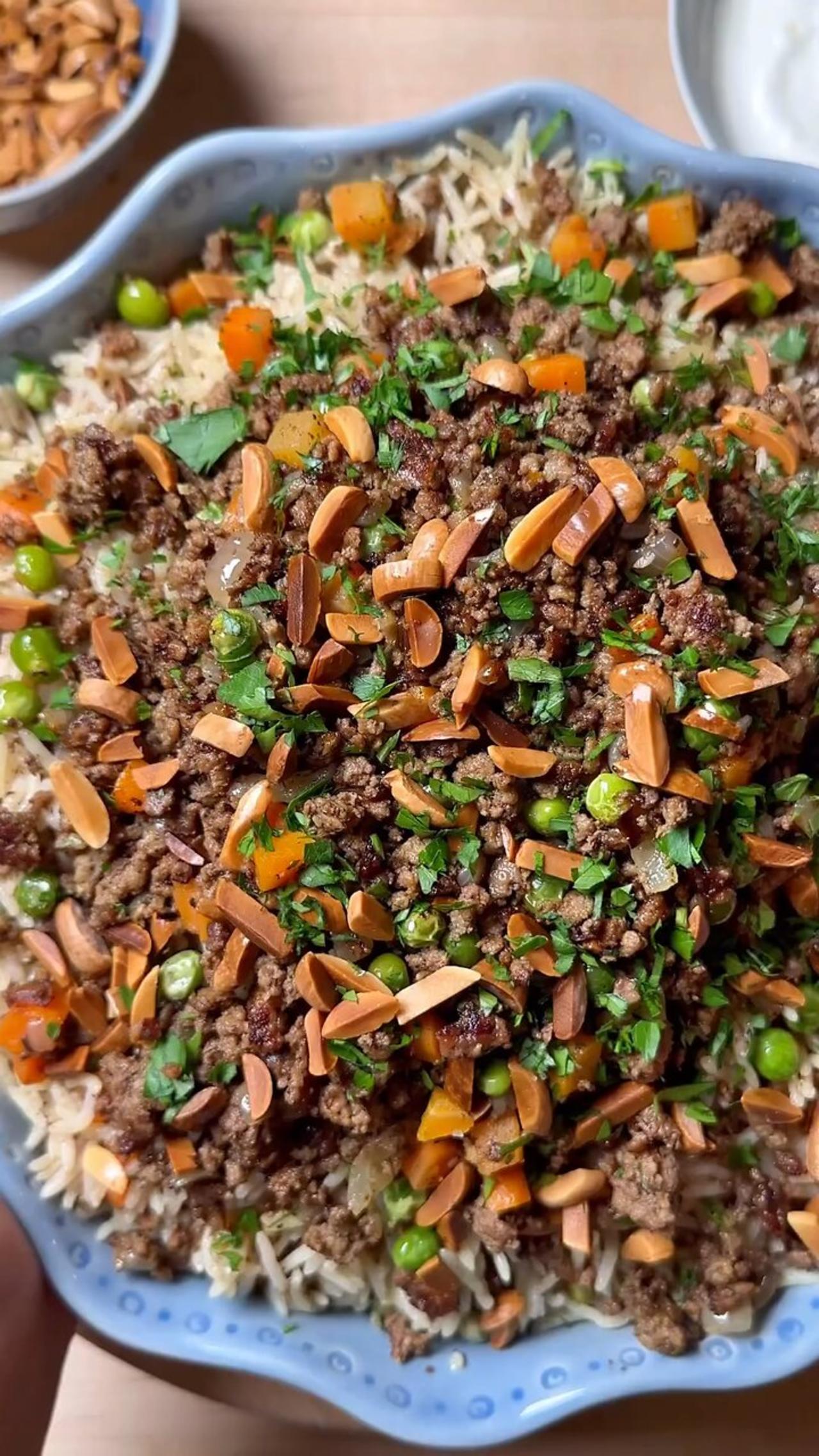 Sara l Nutrient Matters | One-Pan Meals - Episode One: Oozi Recipe ⬇️ 2 lbs ground beef