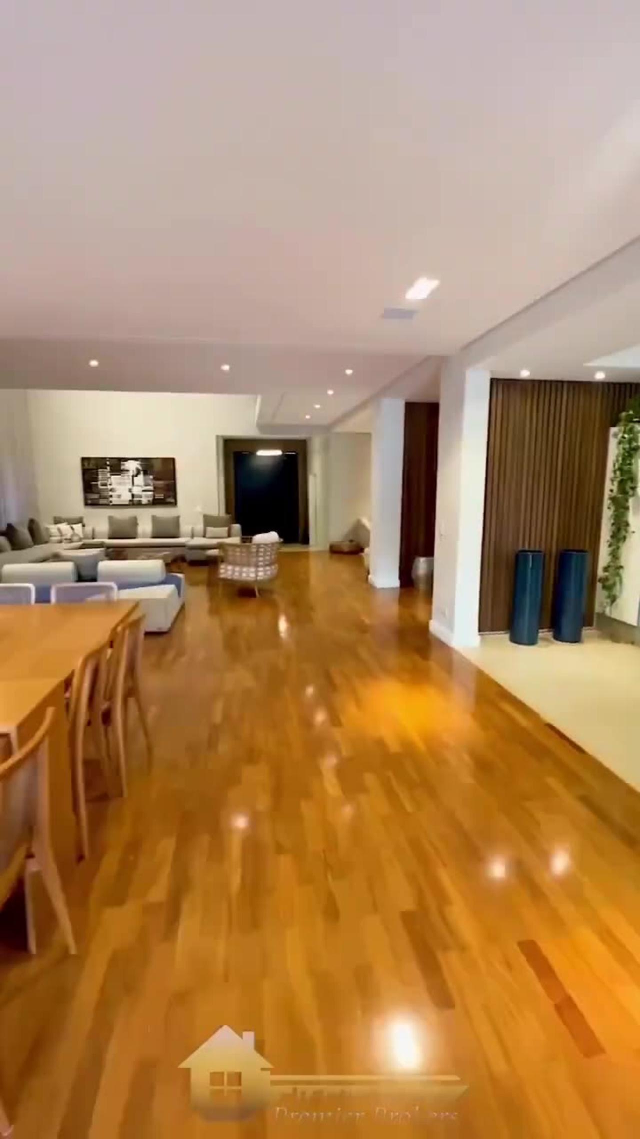 537 m2 Modern Villa