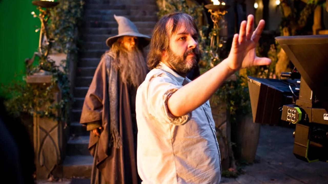 Peter Jackson Working on New 'Lord Of The Rings' Films To Release in 2026 | THR News Video