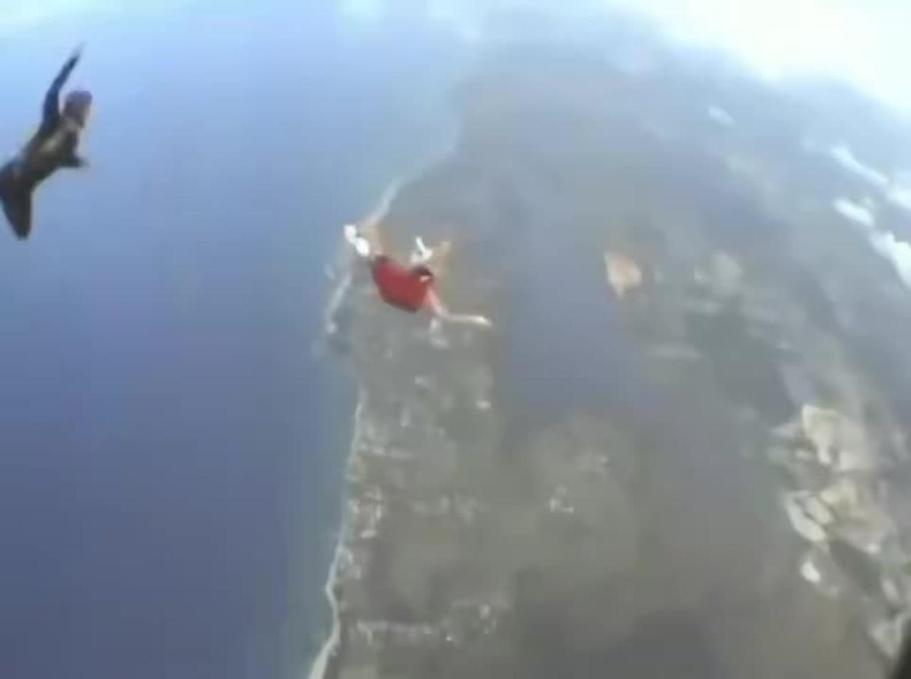 Man jumps from plane with no parachute