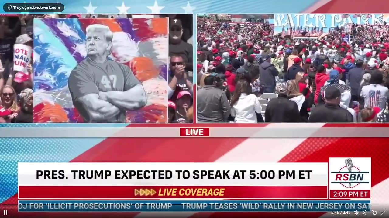 Nghệ sĩ yêu nước Scott LoBaido @ScottLoBaido tạo bức tranh Trump 47 cho đám đông biểu tình MAGA