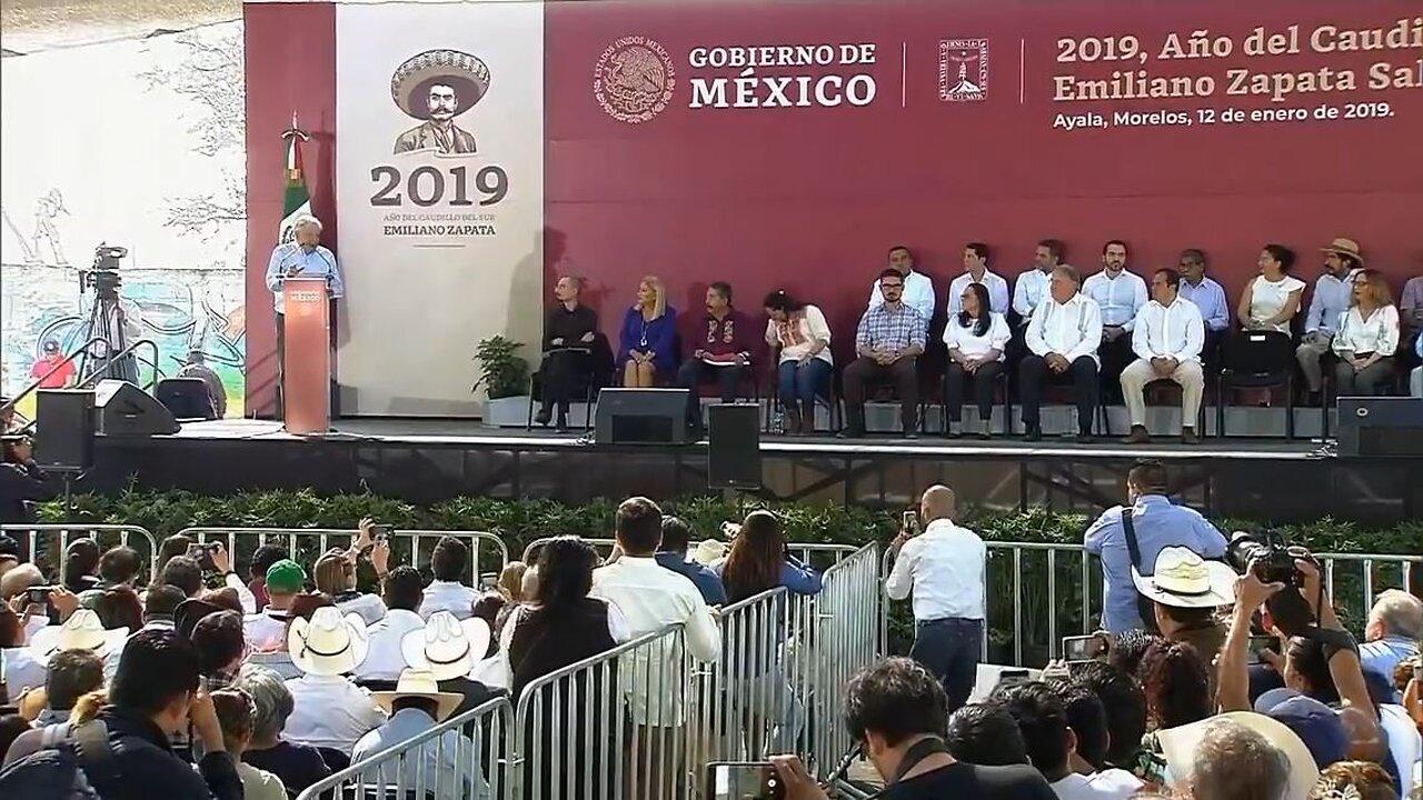 Firma presidente AMLO declaratoria del Año del Caudillo del Sur, Emiliano Zapata Salazar 01/12/2019