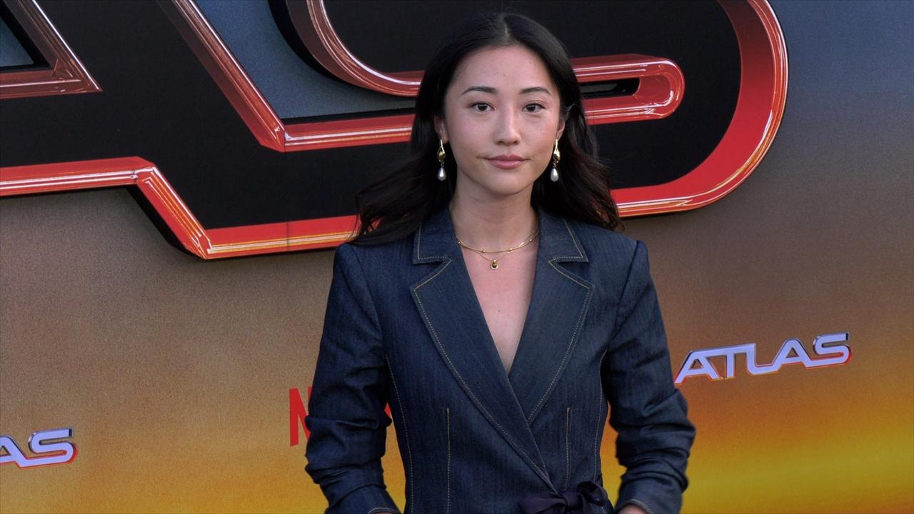 Yuyu Kitamura attends Netflix's 'Atlas' Los Angeles premiere black carpet