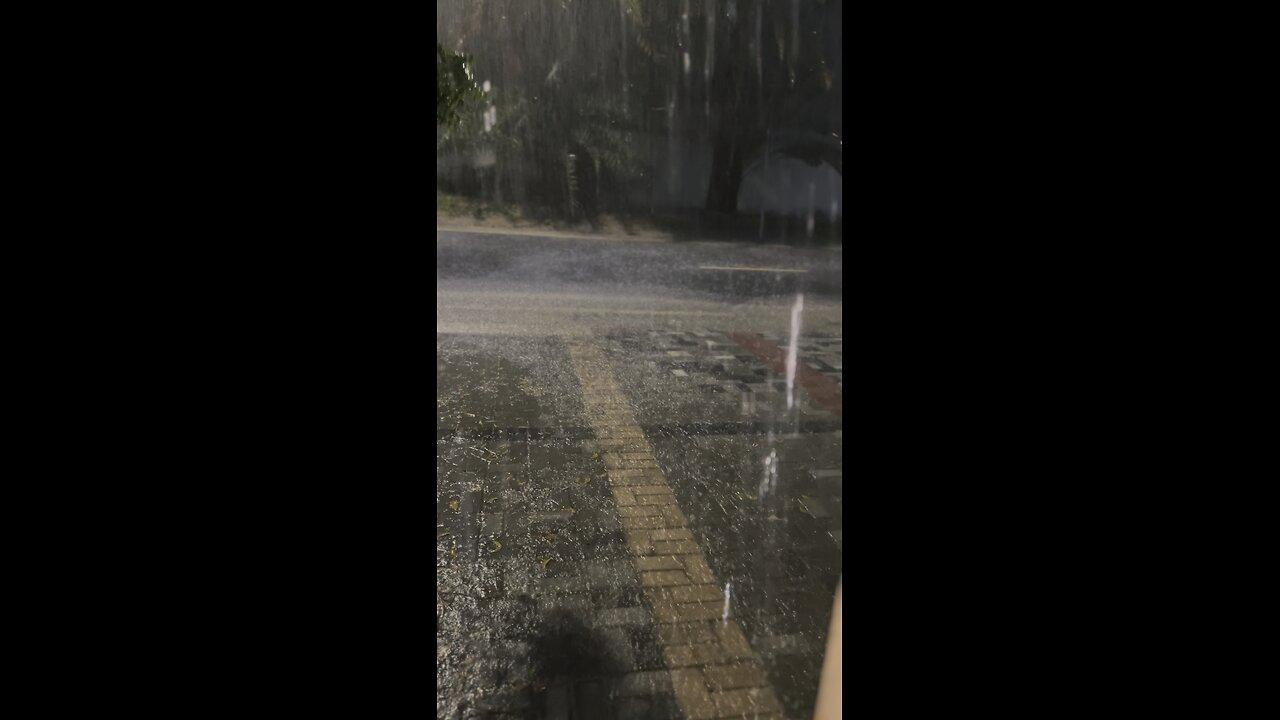 Watch the power of rain in Dubai 2