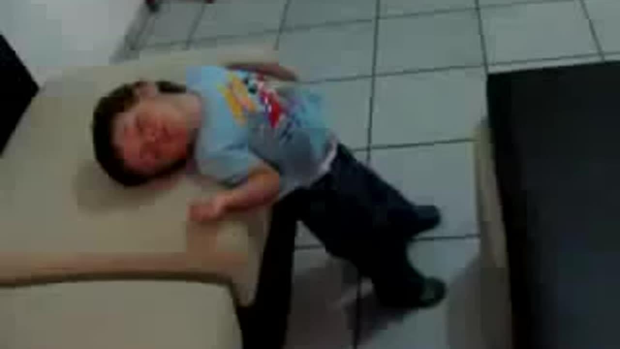 Funny Baby American Video Funny Baby wants to go to sleep