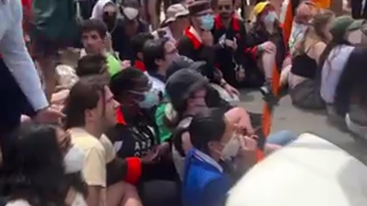 Anti-Israel Mob Shuts down Memorial Day Parade