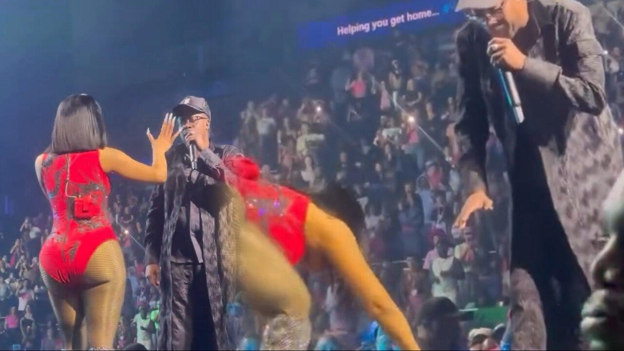 Nicki Minaj brings out Beenie Man to her sold out show on London