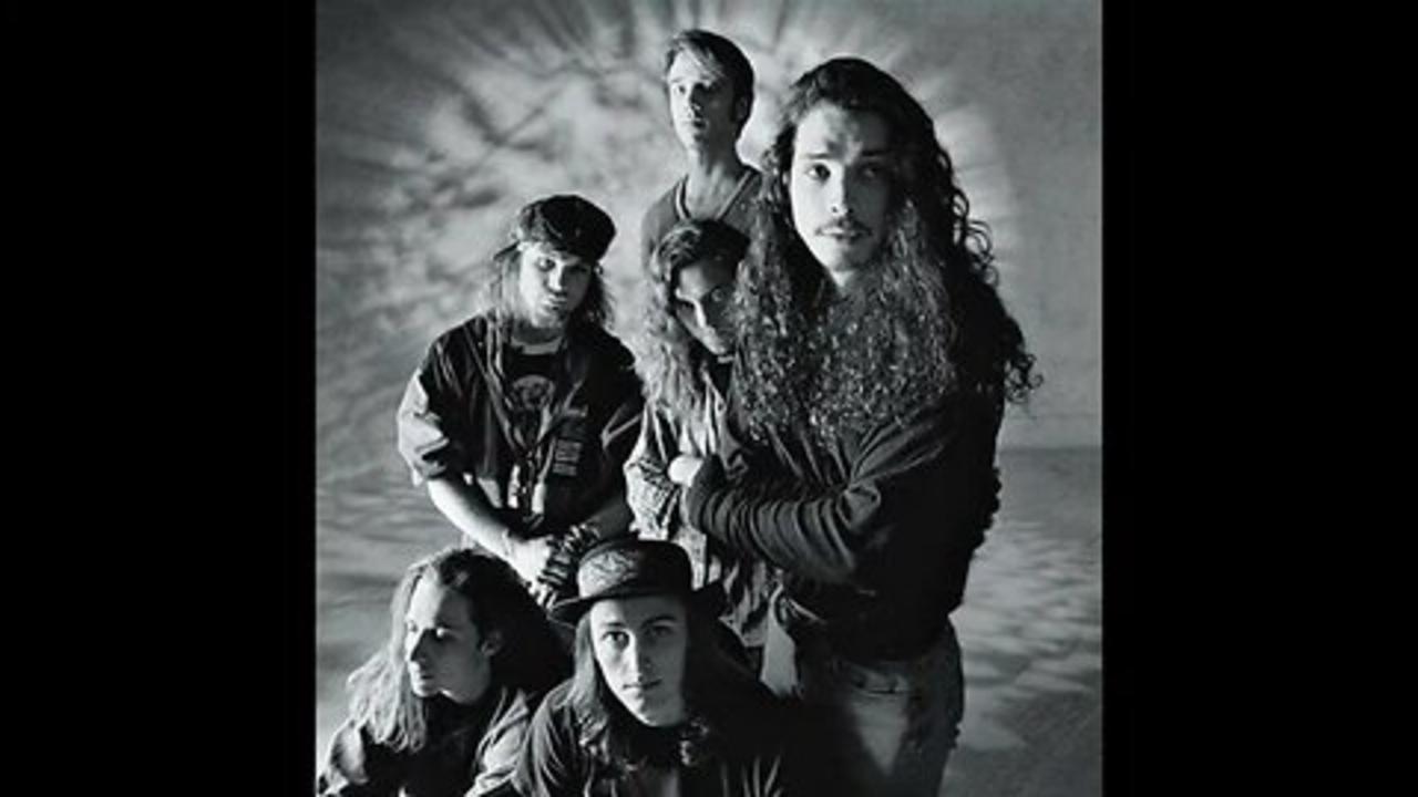 Temple Of The Dog - Pushing Forward Back