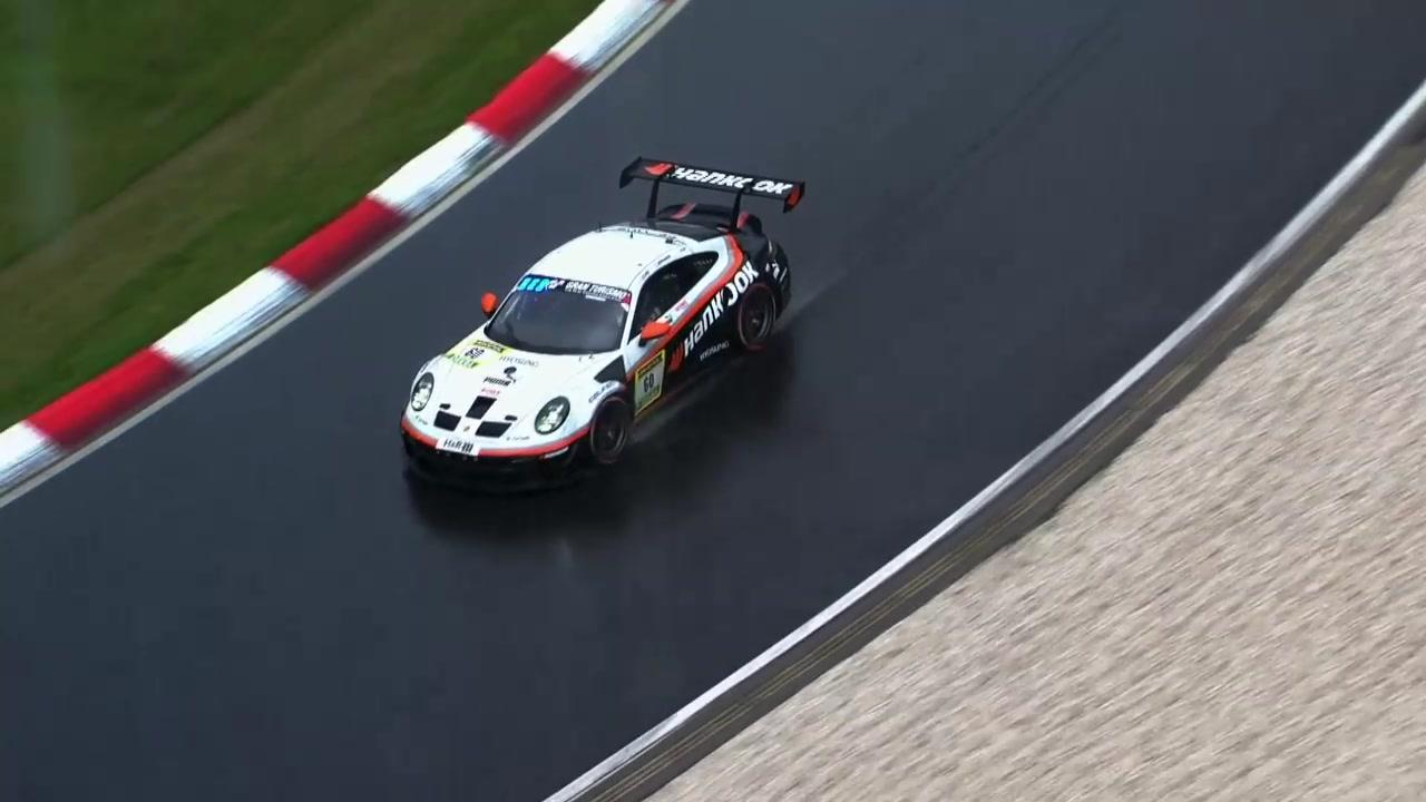 Porsche - Rain at Nürburgring - One News Page VIDEO