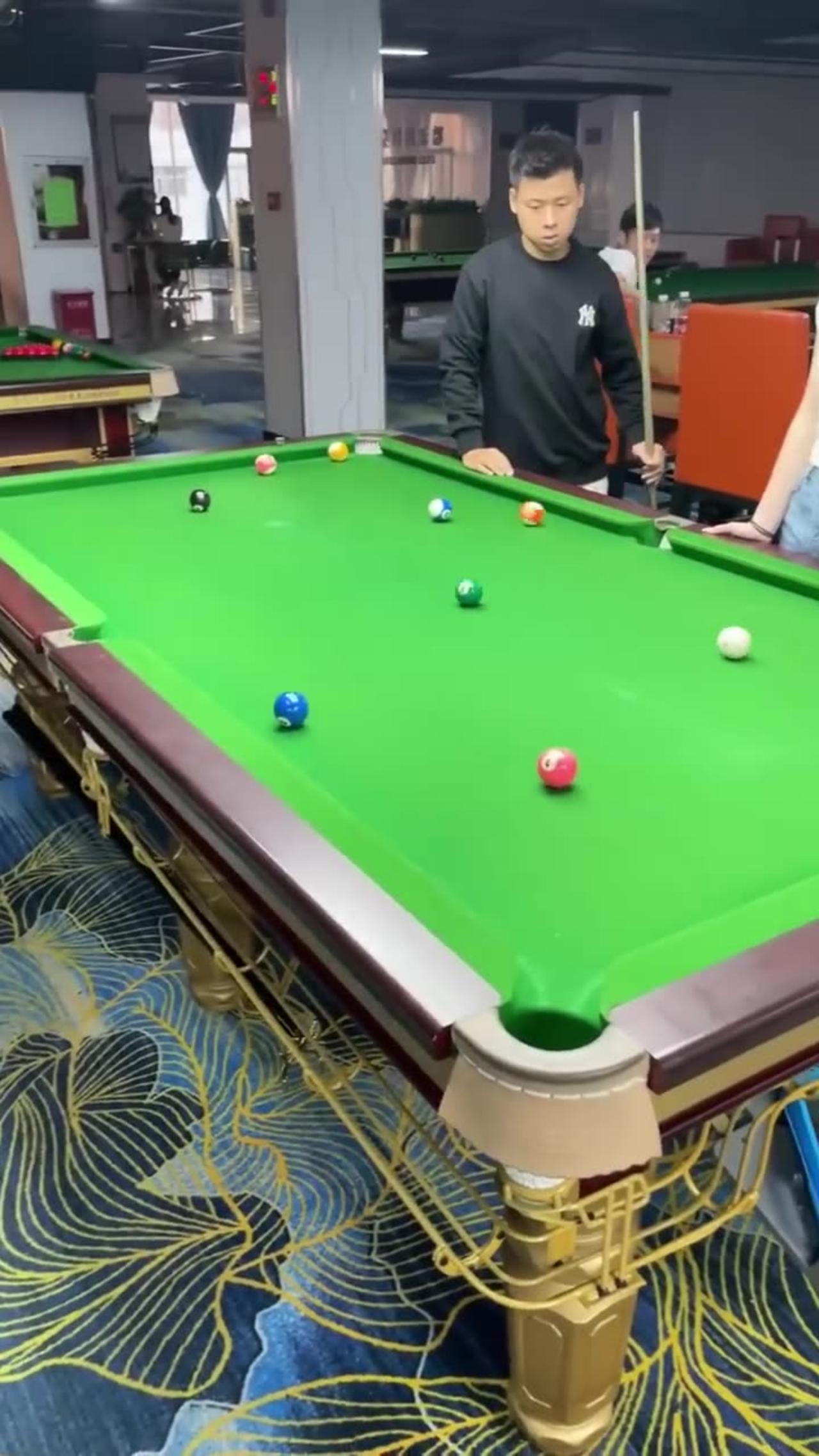 Snooker by women