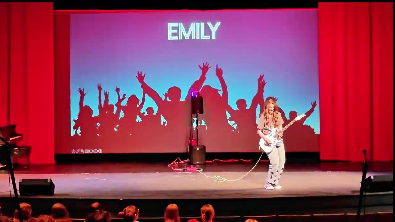 18 year old girl plays 80s rock tribute on electric guitar and WINS TALENT SHOW!