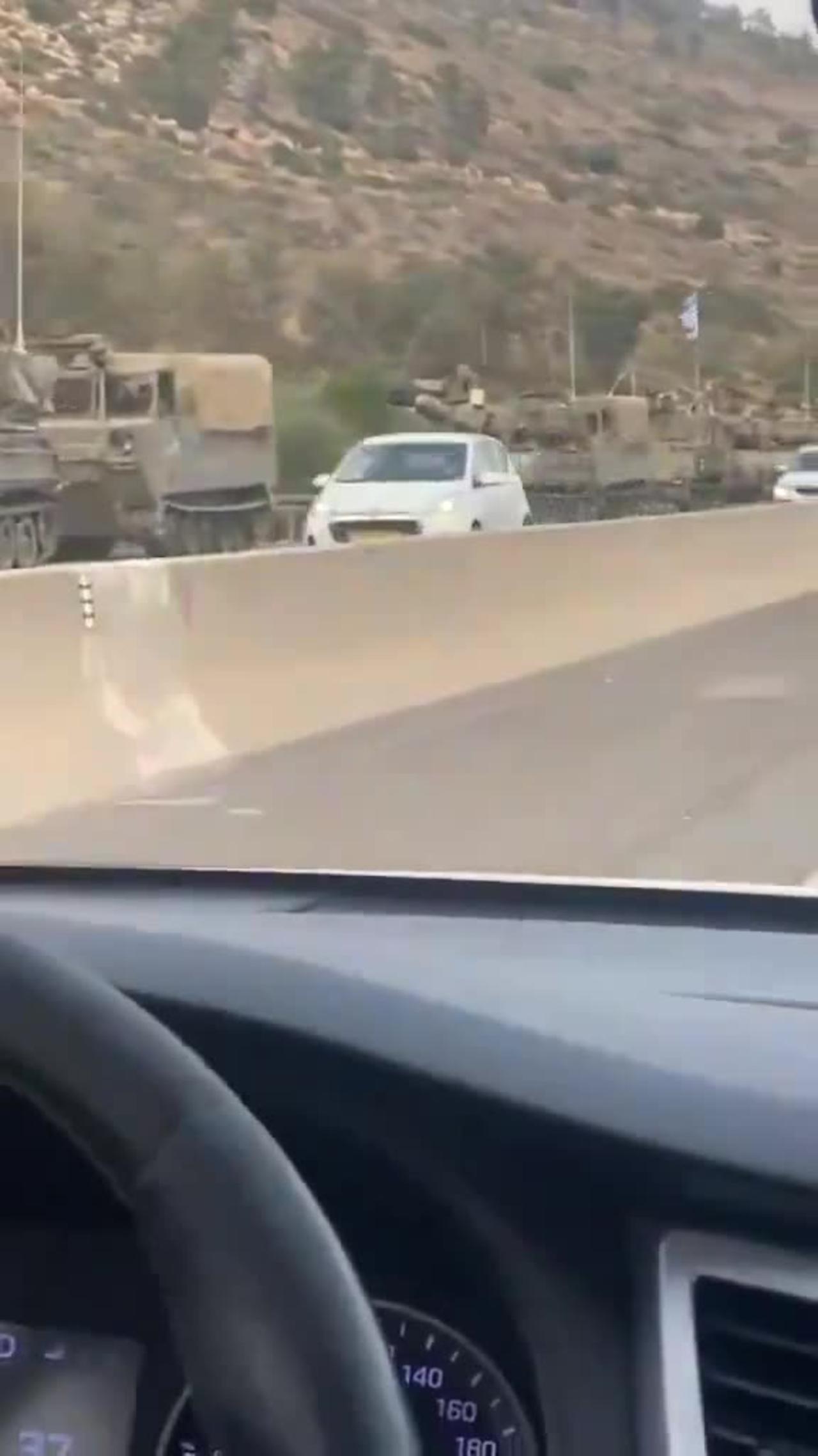 🇮🇱 The Israel Defense Forces moving significant forces to Lebanese border | Check Description