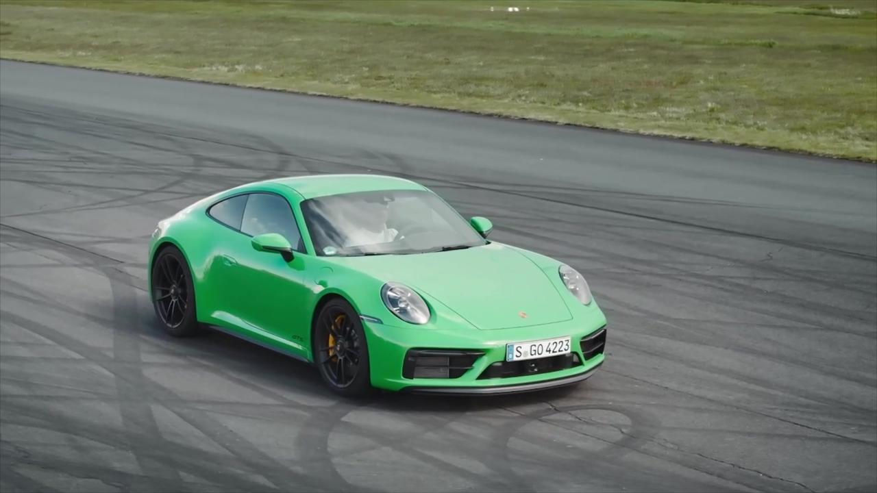 World premiere of the new Porsche 911 - Test drive