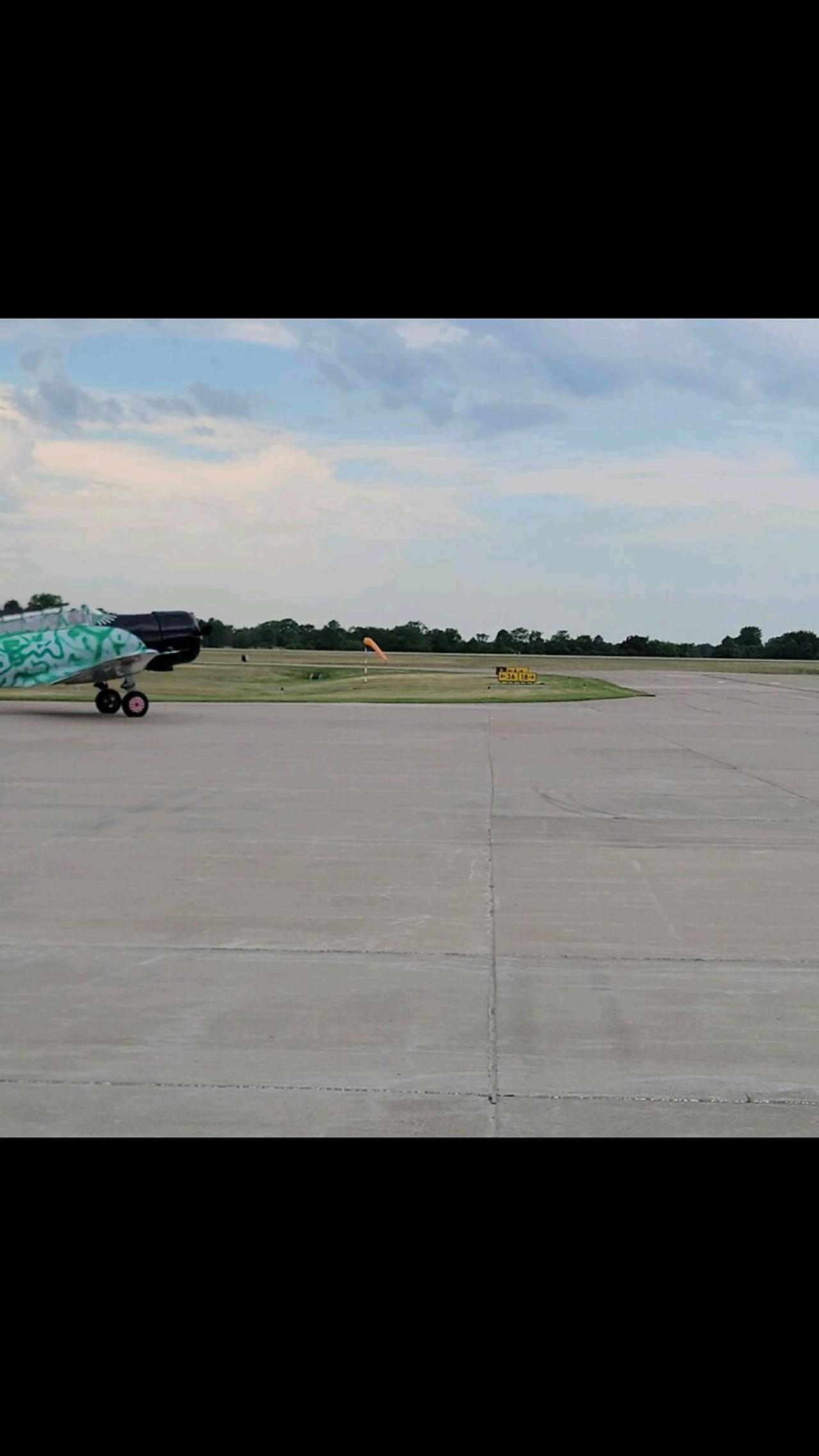 WW2 era japanese planes take off from kirksville Missouri