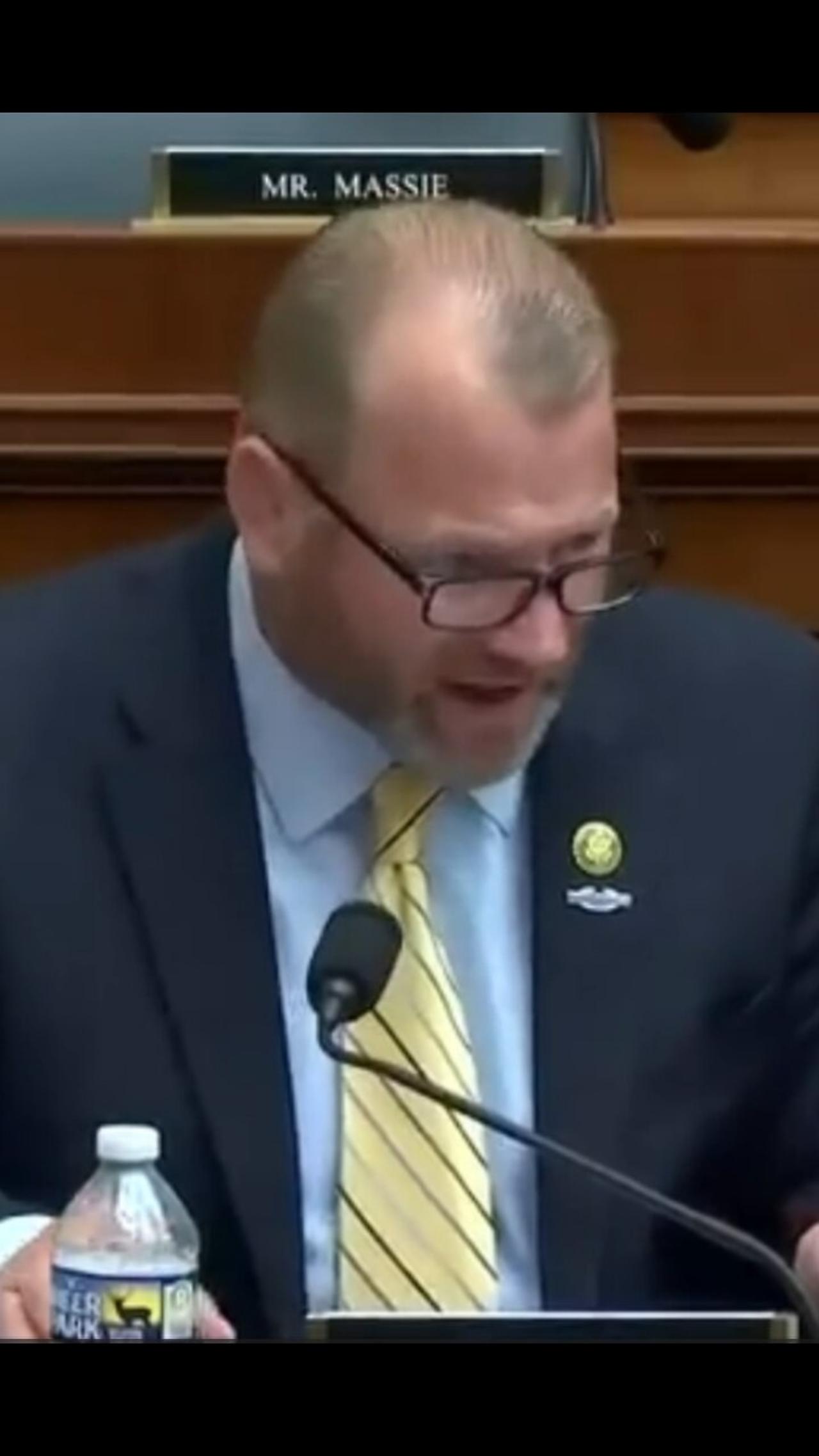 FBI Wray tries to hide disgusting video sparking - One News Page VIDEO