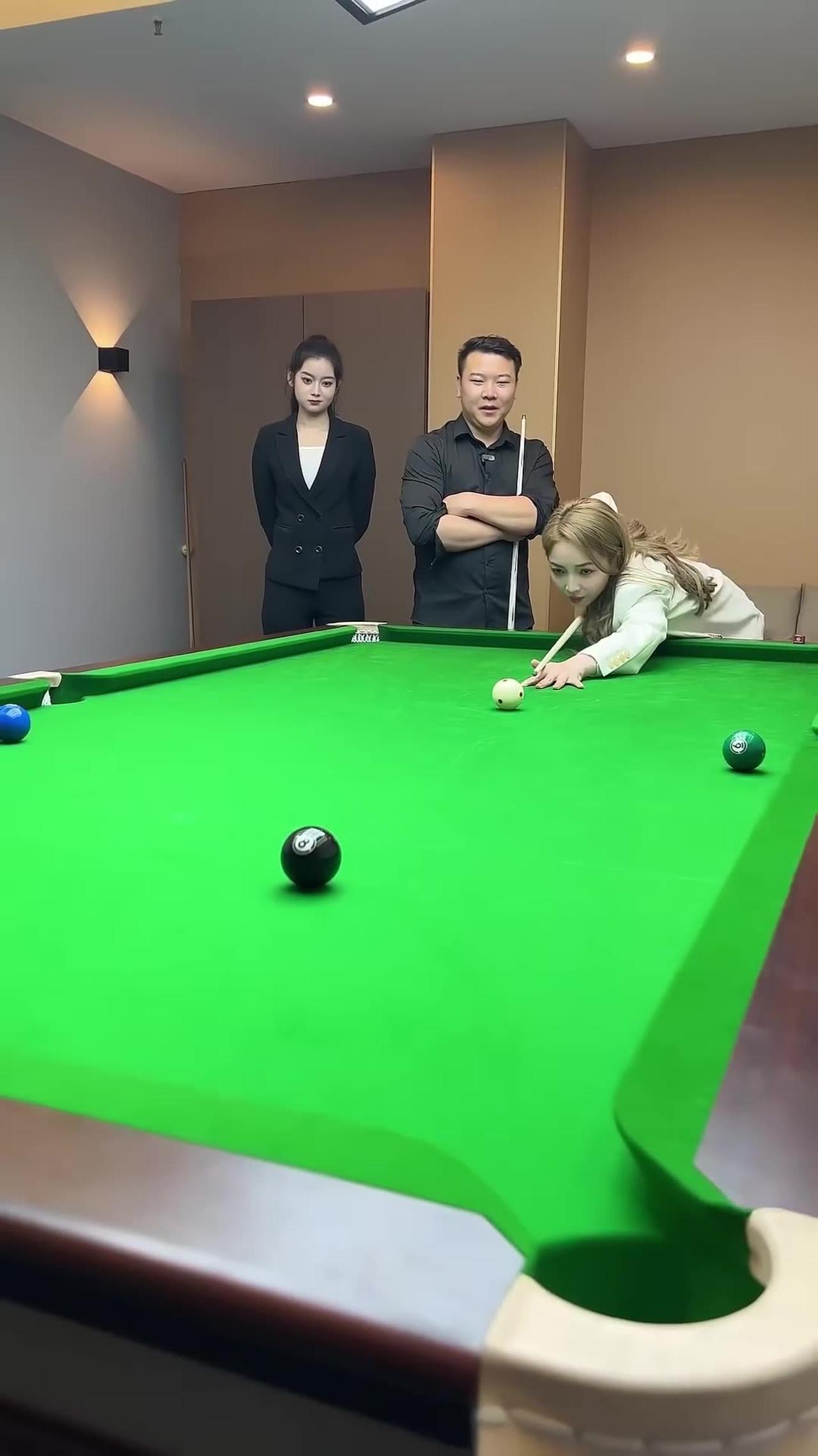 Funny video/ billiards/ million downloads