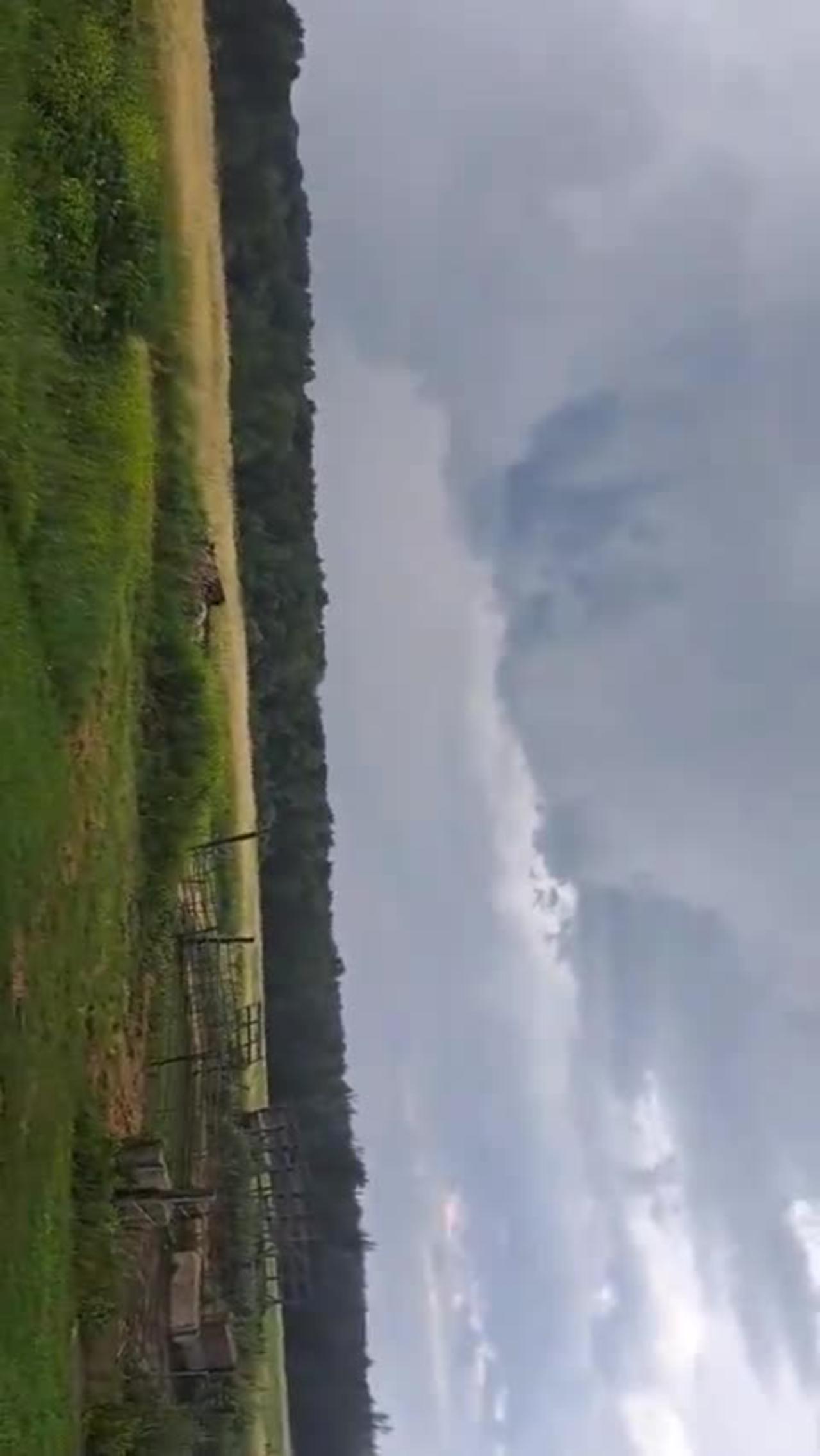Video shows Confirmed tornado near Silver Creek