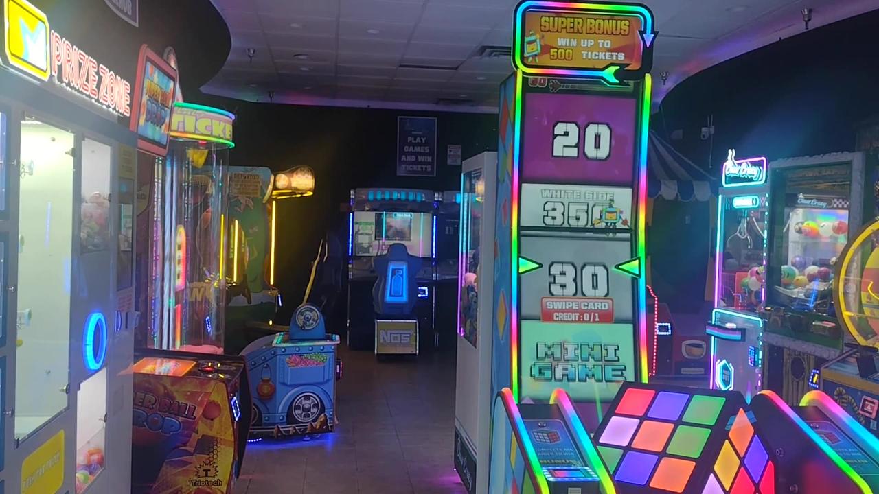 RJay64 Tours - Crazy Claw Arcade at Greenwood Park Mall near Indianapolis
