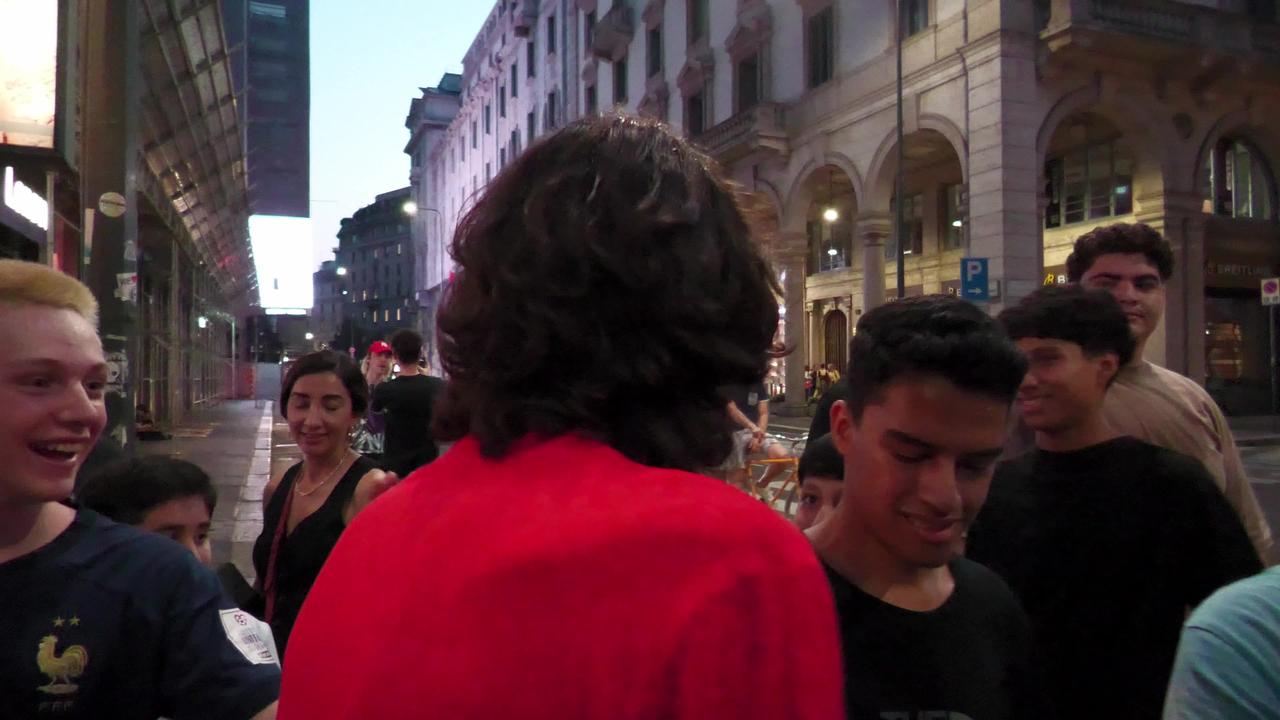 Ishowspeed a Milano, la reazione dello Youtuber King Ash