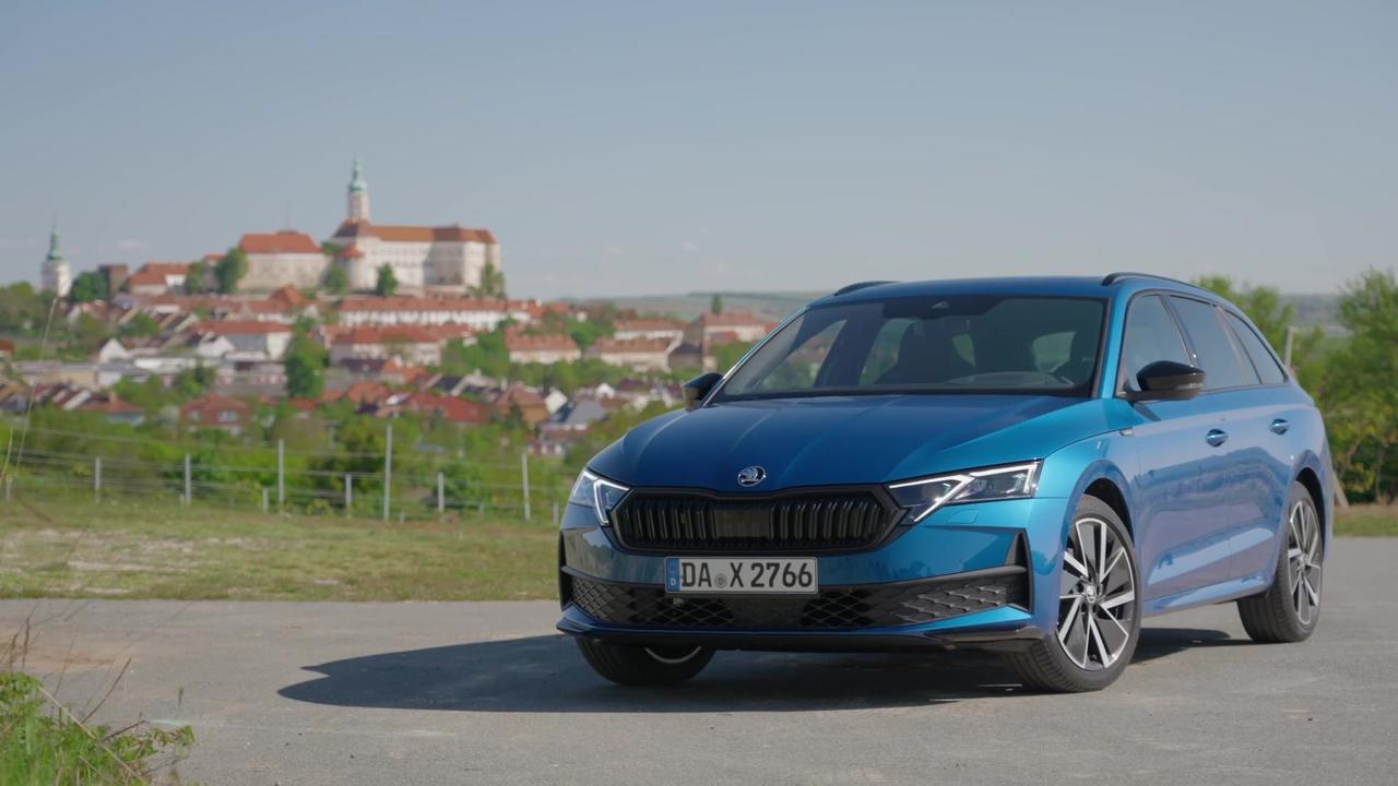 The new Škoda Octavia Sportline Design Preview in Blue