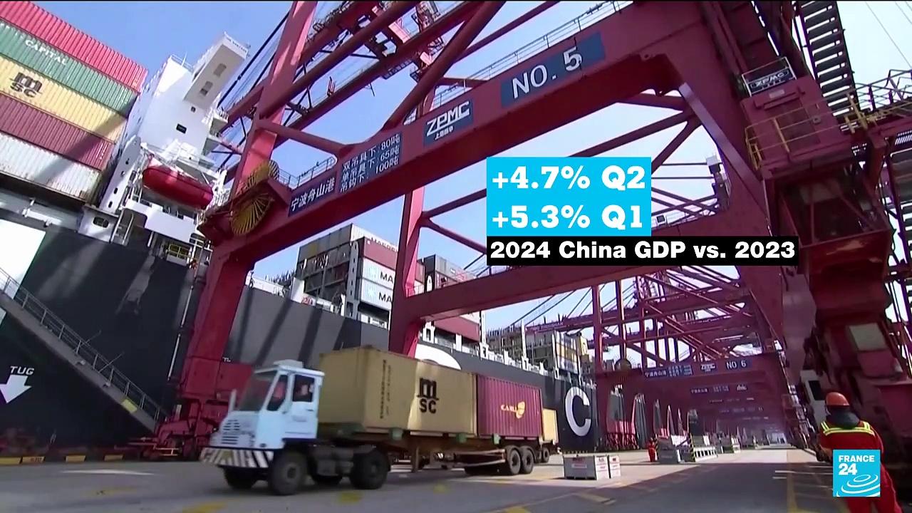 China economy slumps as top party officials meet