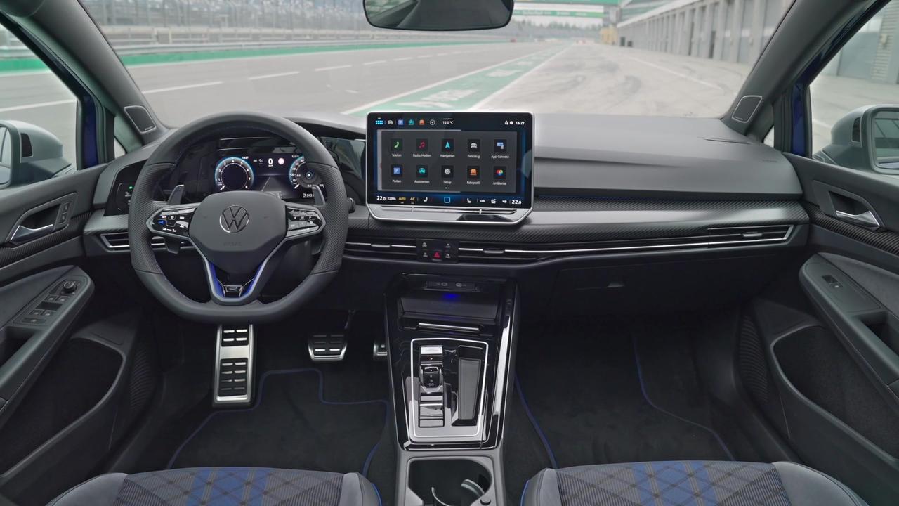 Volkswagen Golf R Interior Design in Lapiz Blue