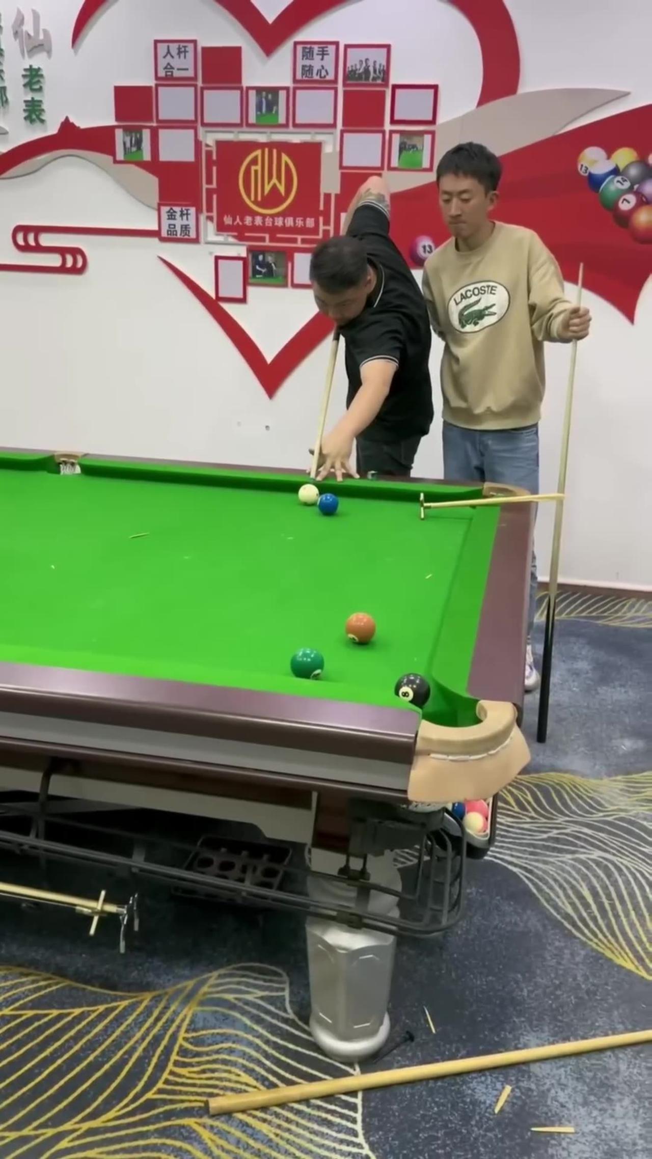 Funny video Billiards