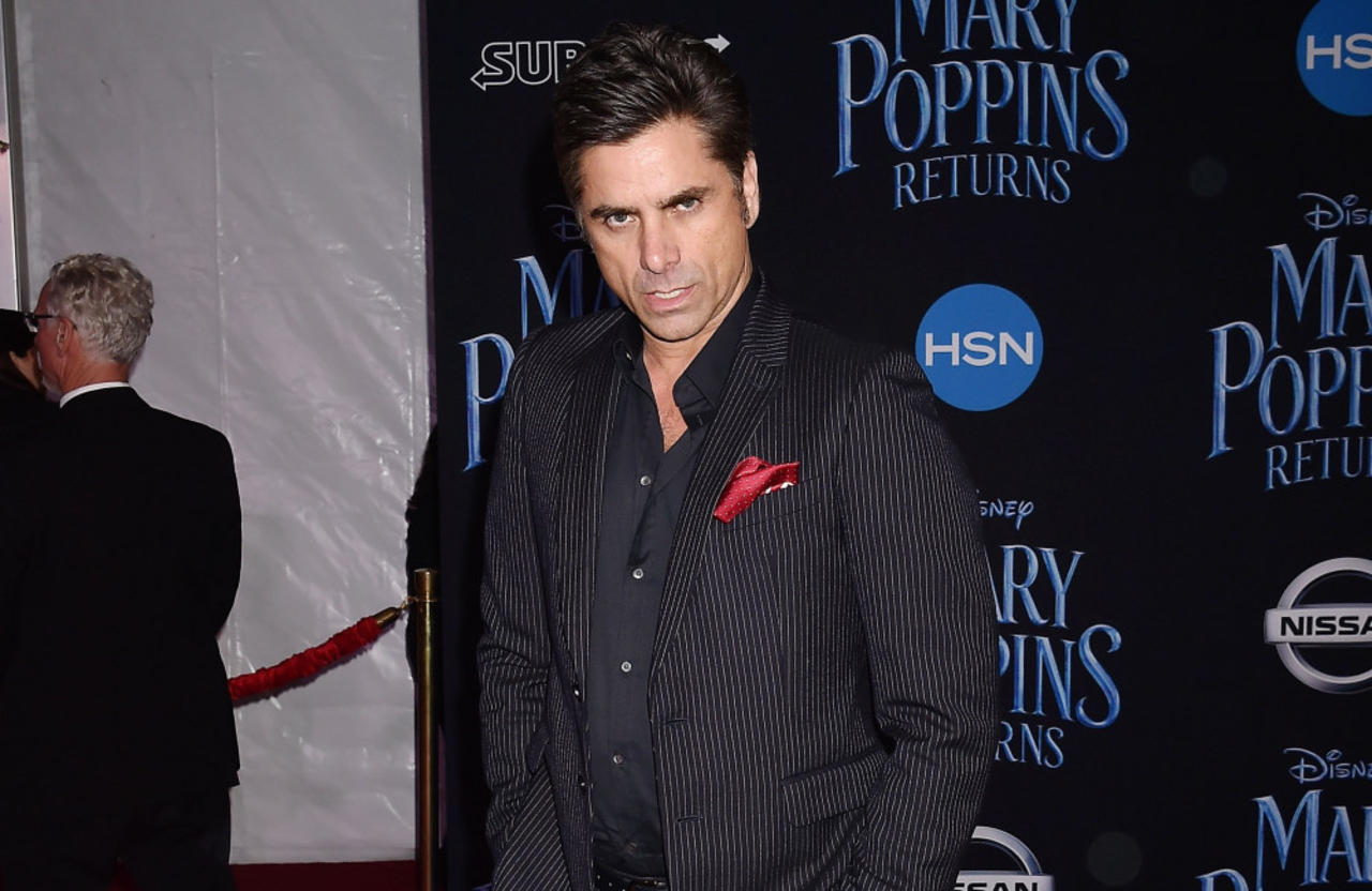 John Stamos “wouldn’t be here” without the help of his celebrity therapist