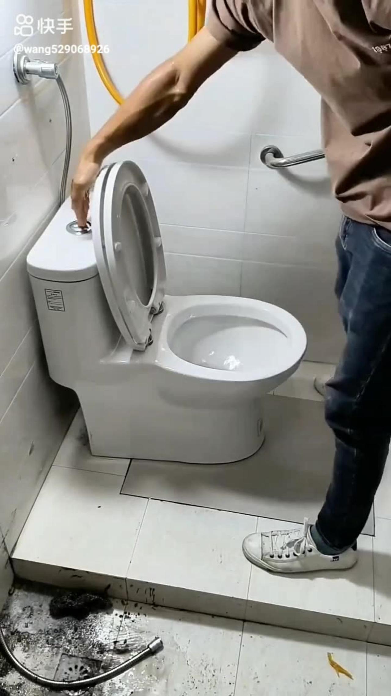 How to change bathroom plates