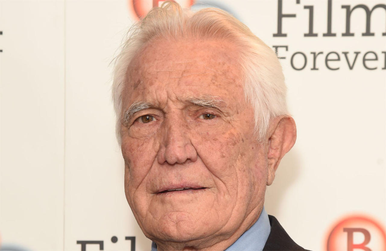007 legend George Lazenby announces his retirement from acting