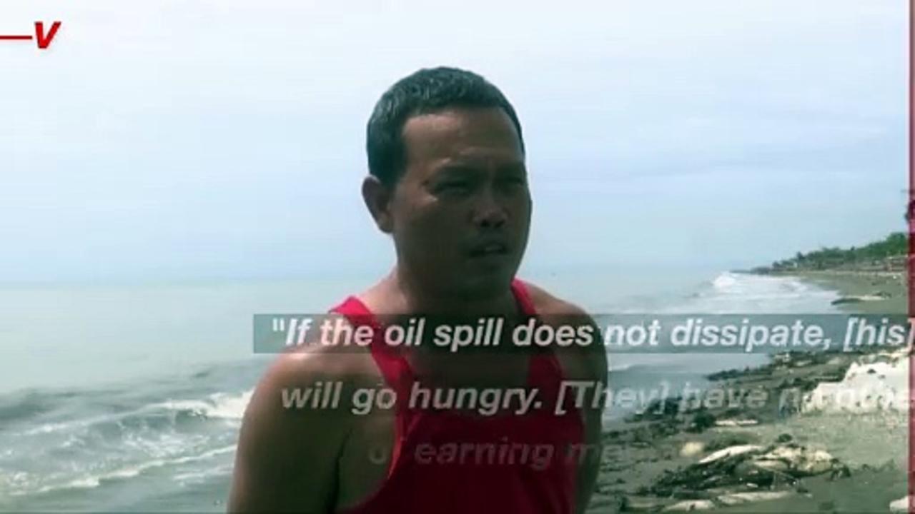 Filipino Fishermen in Turmoil After Oil From Capsized Tanker Arrives at Their Shores