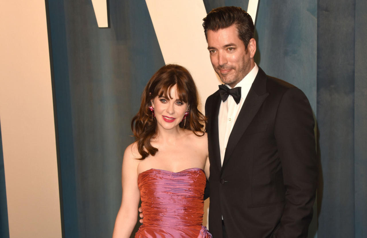 Zooey Deschanel has hailed Jonathan Scott as a 'total dreamboat person'