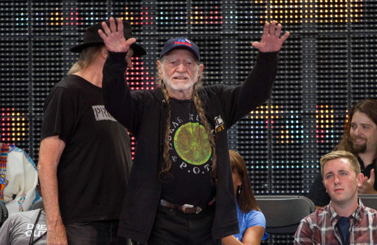 Willie Nelson 'faces death with grace' on new his album Last Leaf on the Tree