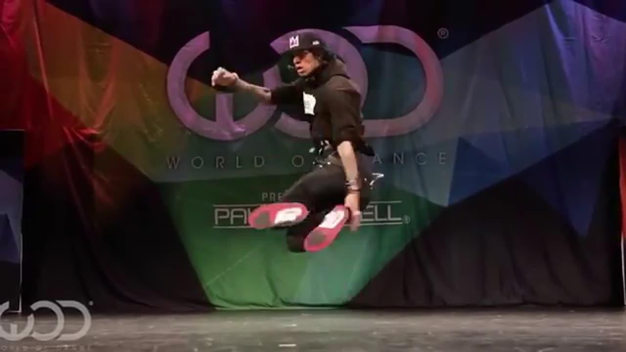 Les Twins | FRONTROW | World of Dance Los Angeles 2016  - Reloaded from W.O.D