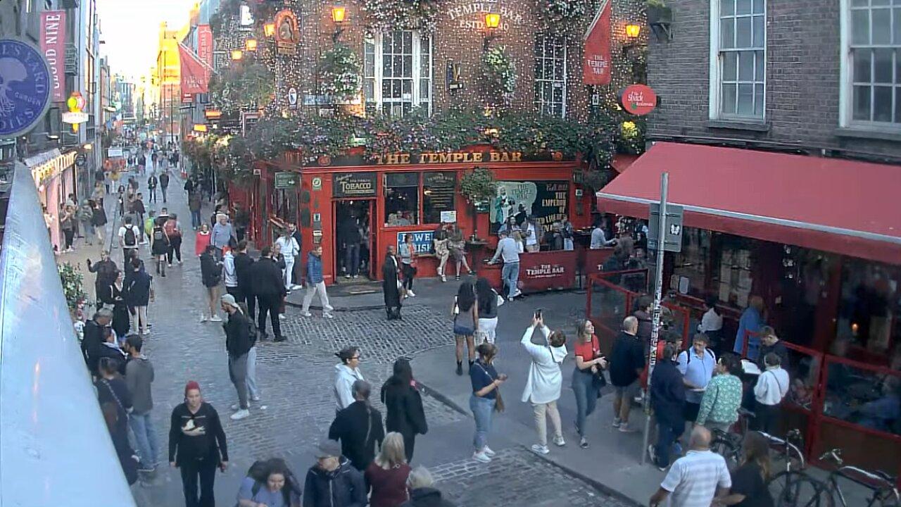 Live Cam Temple Bar, Dublin, Ireland