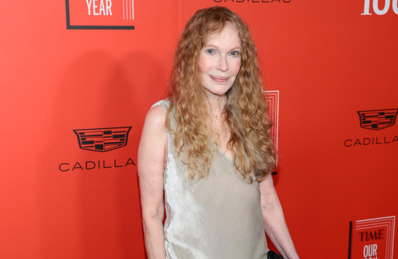 Mia Farrow “completely understands” actors who choose to work with her director ex Woody Allen