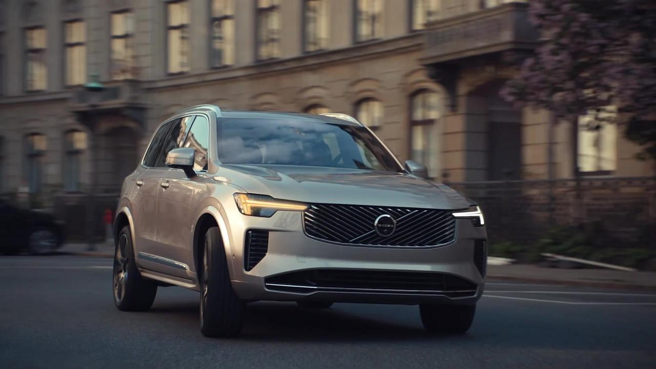 New Volvo XC90 Driving Video