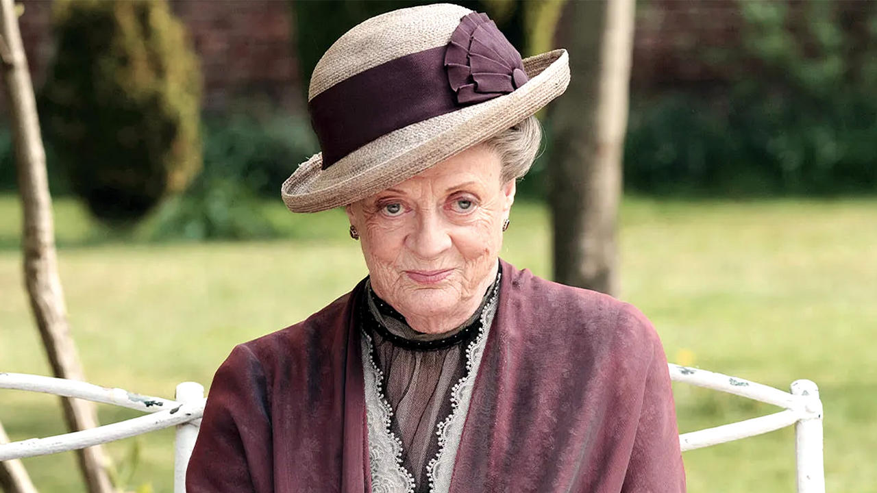 Beloved Downton Abbey and Harry Potter Star Maggie Smith Dies at 89