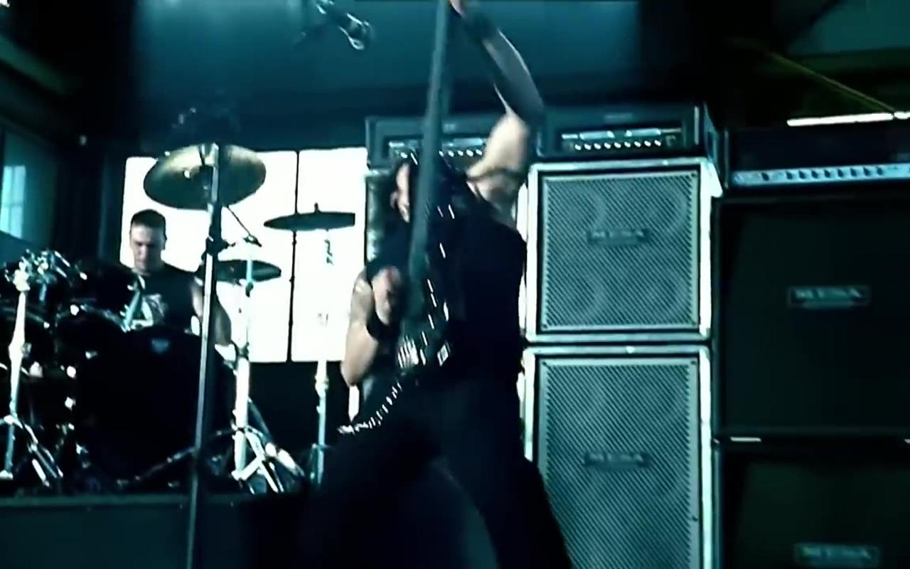 Bullet For My Valentine - Scream Aim Fire (Official Video)