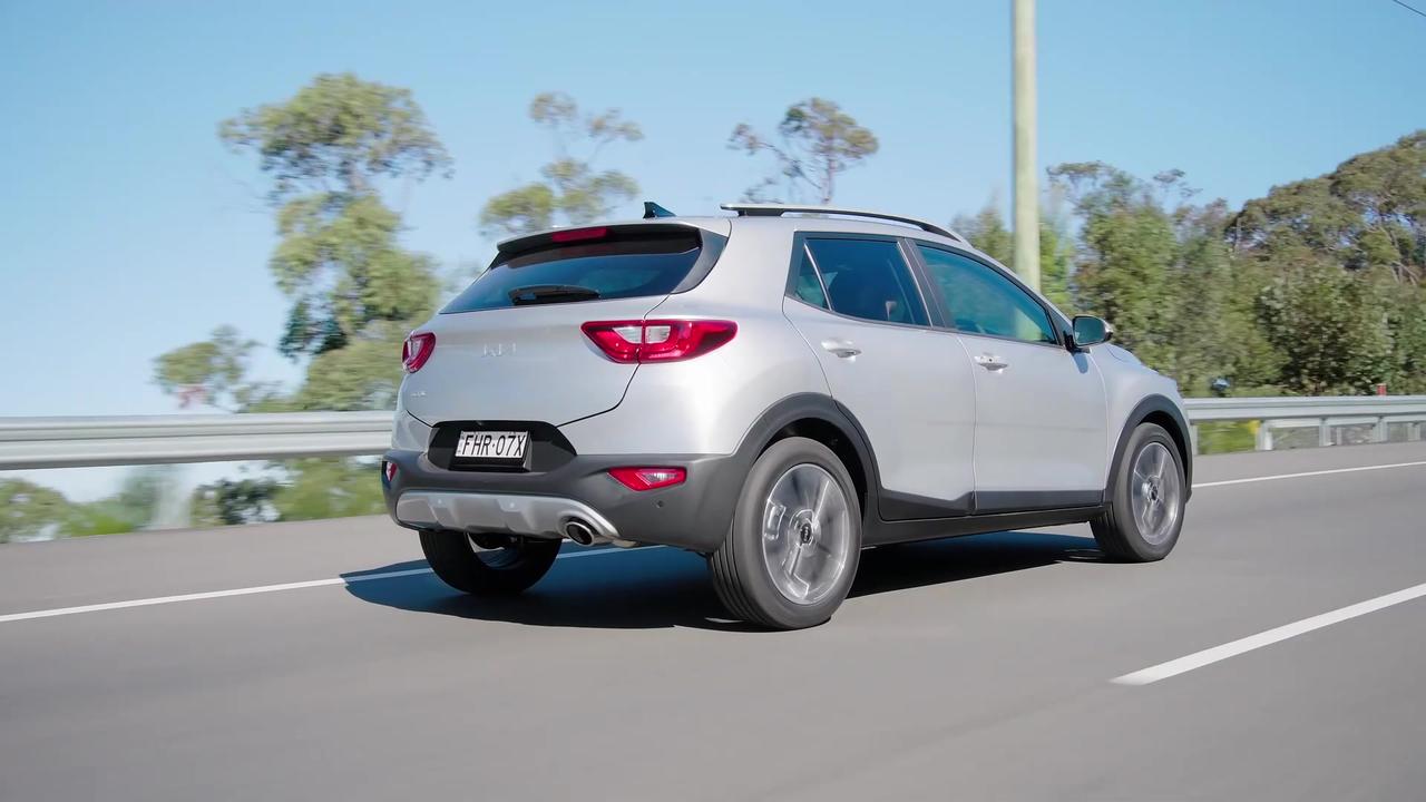 Kia Stonic Driving Video