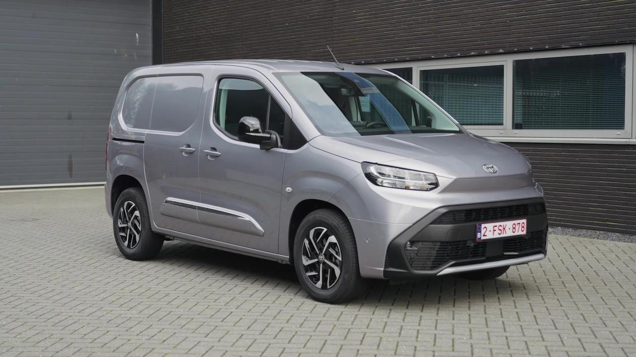 2024 Toyota Proace City Comfort L1 BEV Design Preview in Grey Cloud