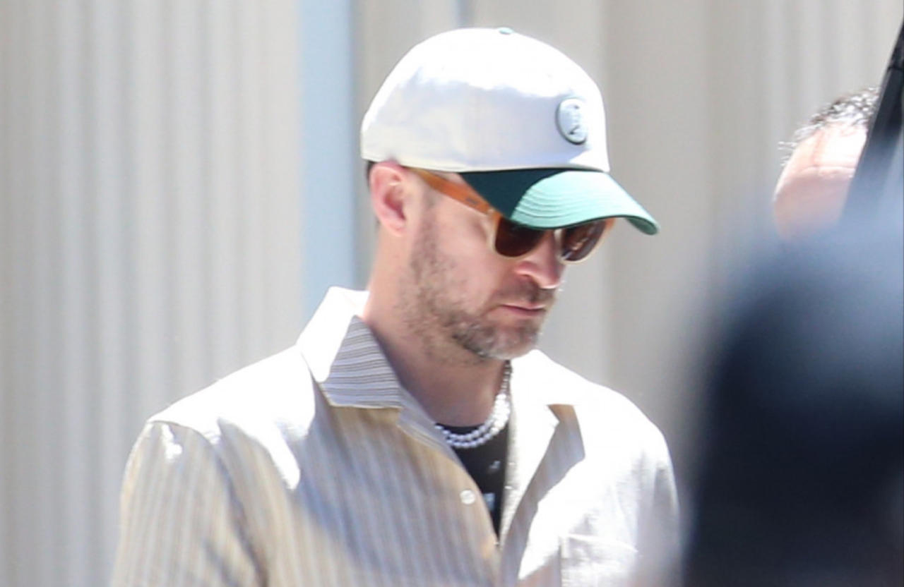 Justin Timberlake has been forced to postpone a concert due to an injury