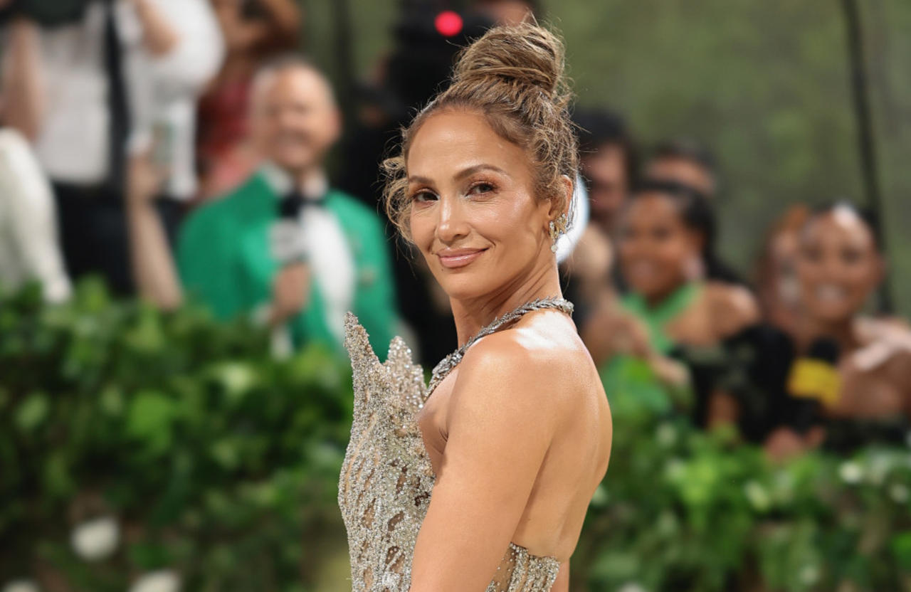 Jennifer Lopez was warned she'd never make another movie if she worked on 'American Idol'