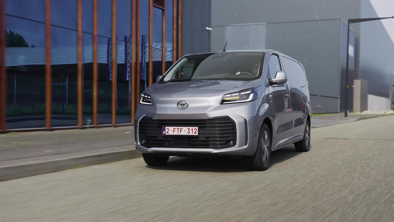 2024 Toyota Proace Comfort L1 BEV in Grey Cloud Driving Video