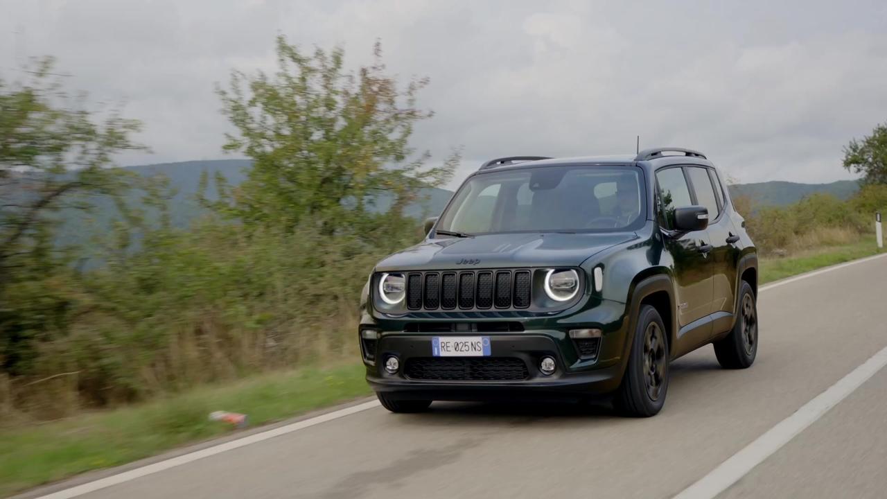 Jeep Renegade North Star Driving Video